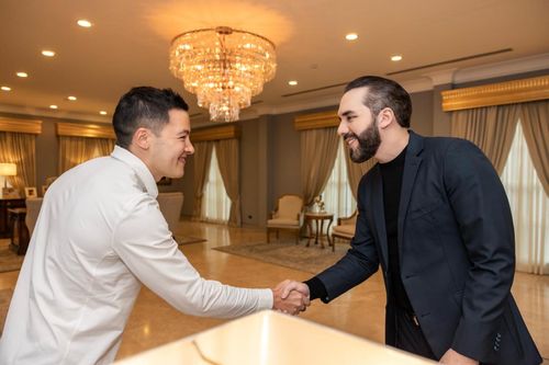 Hydra Host Powers World’s First Sovereign Deployment of NVIDIA B300 Chips in El Salvador